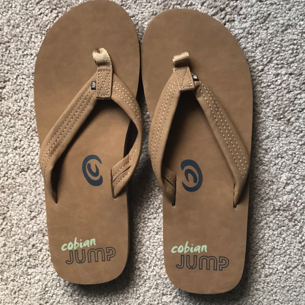 Light weight flip flops
